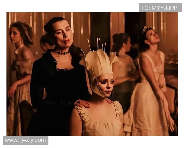 《传奇球星与儿子共同成长的足球之路:亲情与梦想的交织》 《传奇球星与儿子共同成长的足球之路:亲情与梦想的交织》